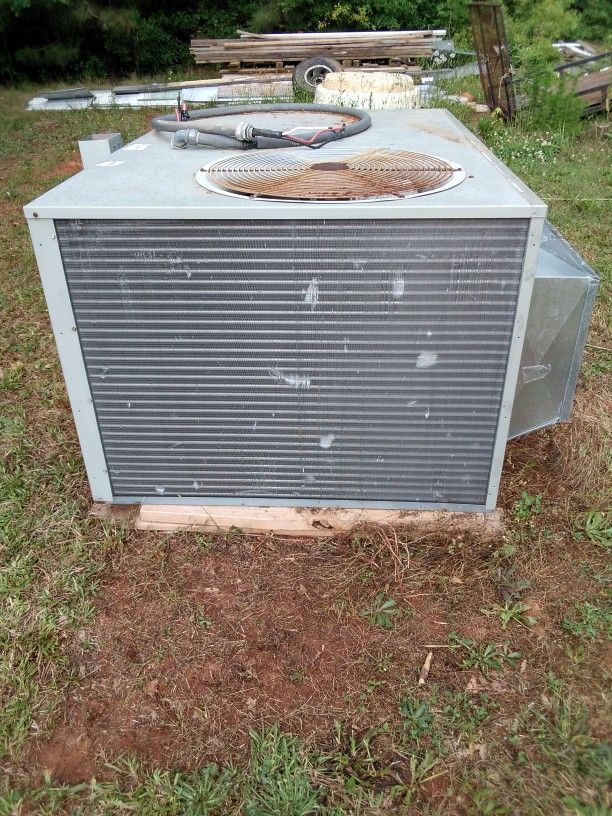 5 Ton. Gas Heat &Air