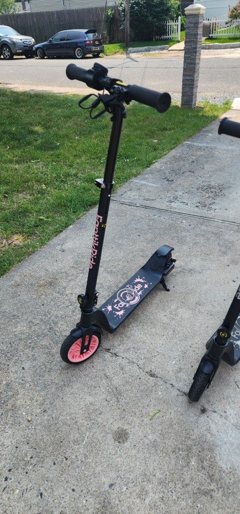 Electric Scooter With Bluetooth And Kool LIGHTS