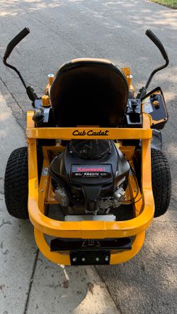 2025 CUB CADET ZT1 42" KAWASAKI FR651V 21.5 HP