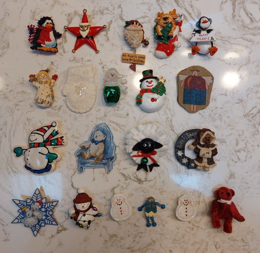 Christmas Holiday Festive Pins Brooches Jewelery Collection (20)