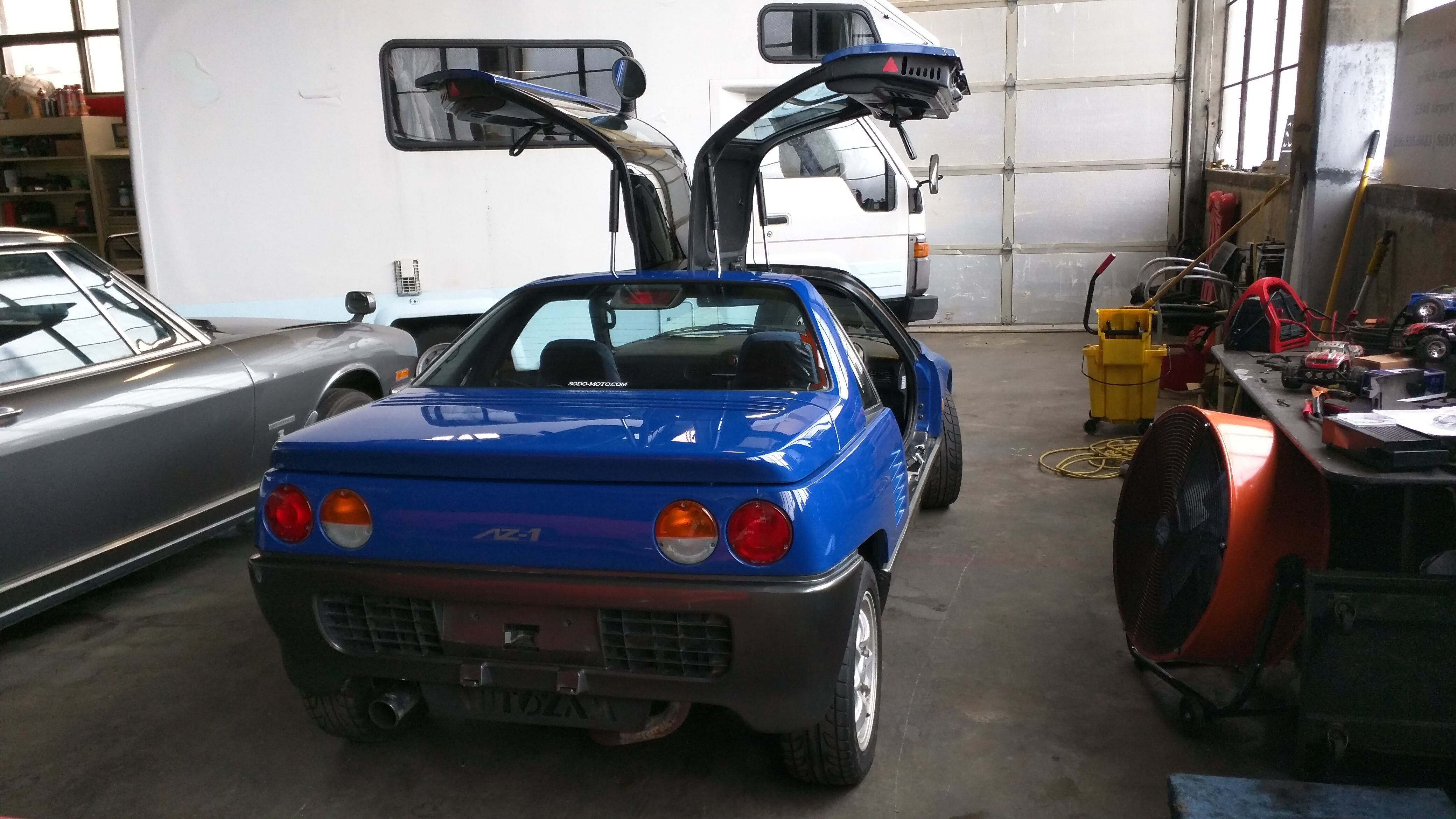 193 Mazda Autozam AZ1