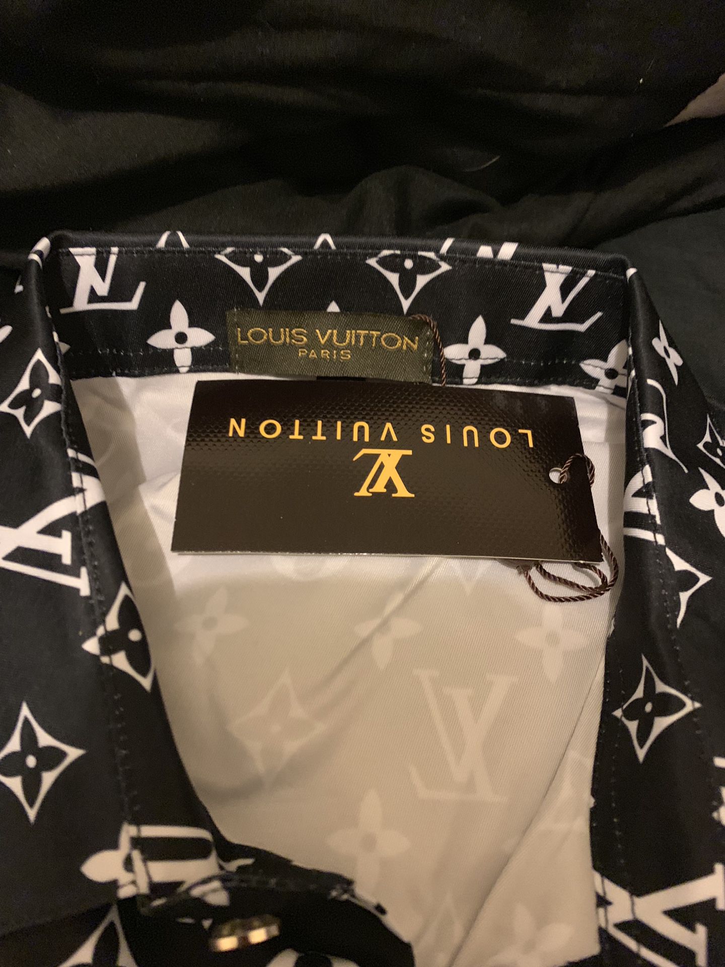 Louis Vuitton Monogram Bandana Short-Sleeved Shirt Size M for Sale in  Boston, MA - OfferUp