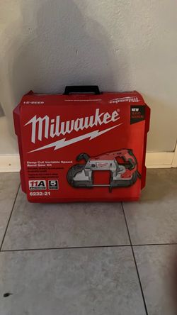 Milwaukee deep cut variable speed band saw kit