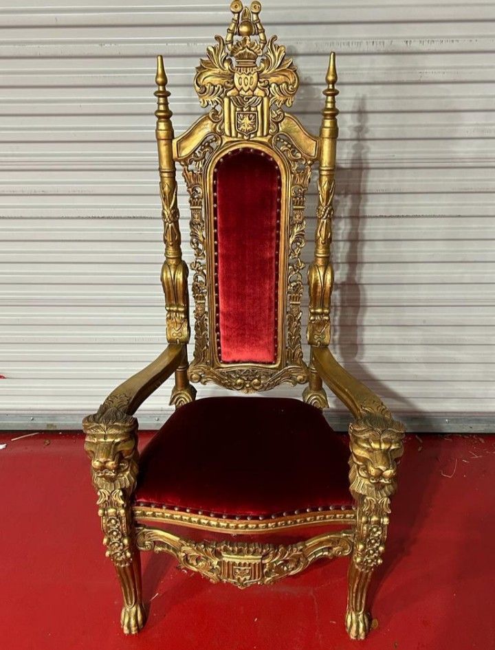 Throne Baroque Style 