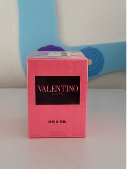 Valentino Donna Born in Roma