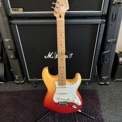 Fender player plus electric guitar Tequila Sunrise like new