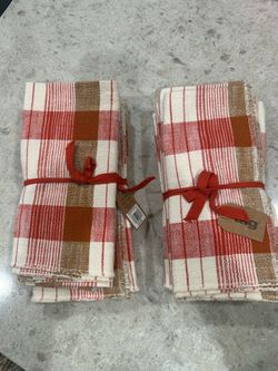 12 NEW Napkins (from Hallmark)