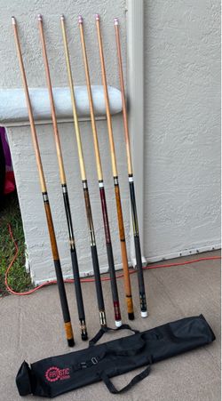 Set of 5 Pool Cues with Artistic Billiard Cue Bag
