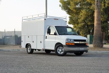 2017 Chevrolet Express Commercial Cutaway