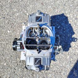 Holley 750 cfm Brawler double pumper carburator