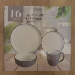 Brand NEW Stoneware Coupe Shape 16pc Dinnerware Set, Outside White 