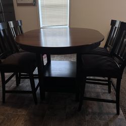 Dining Table With Chairs 