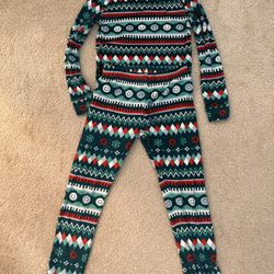 Kids  pajama /Top and pants Size:6