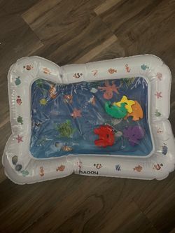 Baby water play mat