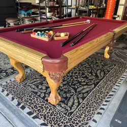 Classy 8’ Pool Table - Brand New Felt - Can Deliver!