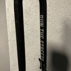 BRAND NEW FORK 29ER