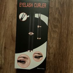 New In Box Eyelash Curler USB Charging 