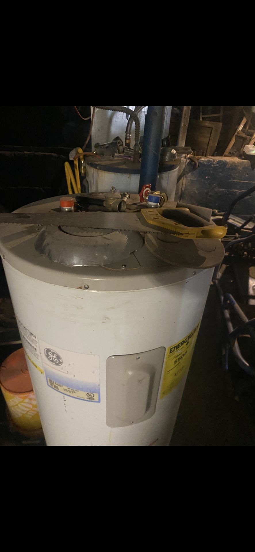 GE 40 gallon electric water heater 