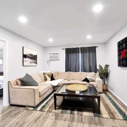  Large Beige Sectional Sofa – Clean & Comfortable