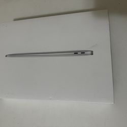2020/2022 MacBook With m1 Chip Open Box/New