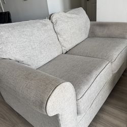 Sandy Loveseat-Haverty’s Furniture-68W x 38H x 39D