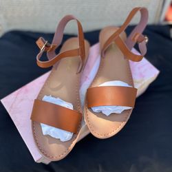 Women 8 1/2 Brown Sandles