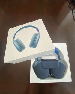 Apple AirPods Max Headphones – Blue