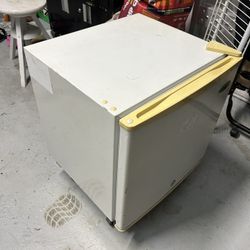 Mini Freezer SPT