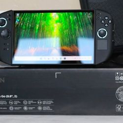 Legion Go 2 - 8.8" 144Hz 2K OLED Gaming Handheld - AMD Ryzen Z2 Extreme - 32GB - 1TB 