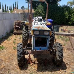 Shenniu 4  /4 Tractor