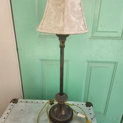 Lamp. $10 dolls 