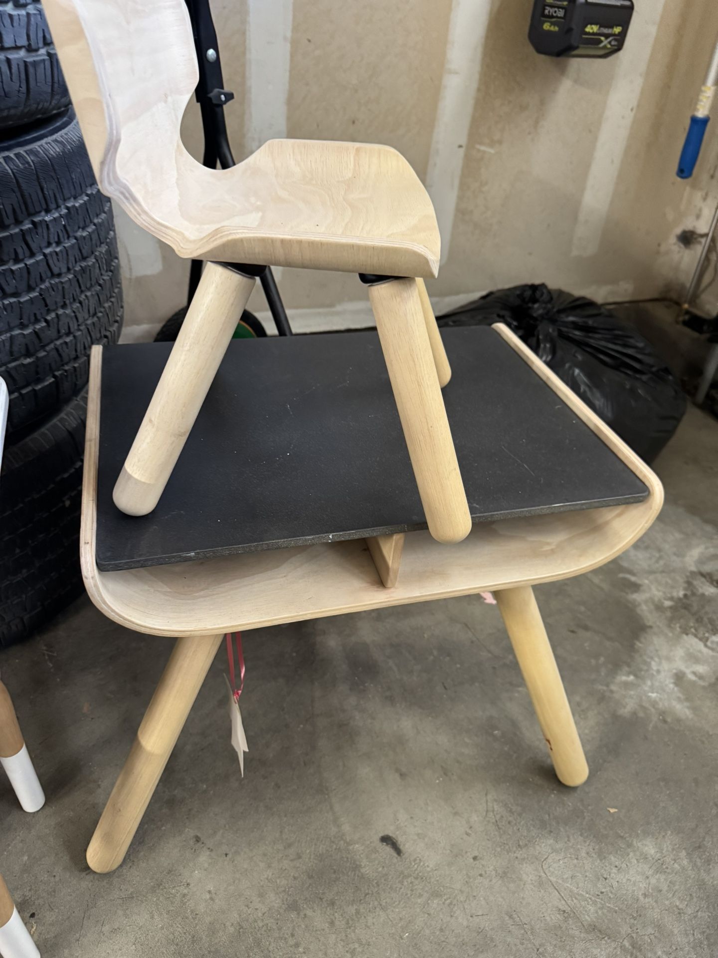 Plan Toys desk
