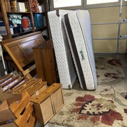 Queen Size Bed And Dresser