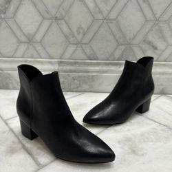 NWOT Size 5.5 Cole Haan Elyse Black Leather Ankle Boots