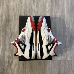 Nike Air Jordan Retro 4 Fire Red 2020
