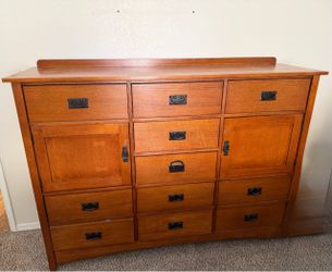 Dresser