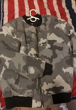 Medium Size Rare Camo Jacket