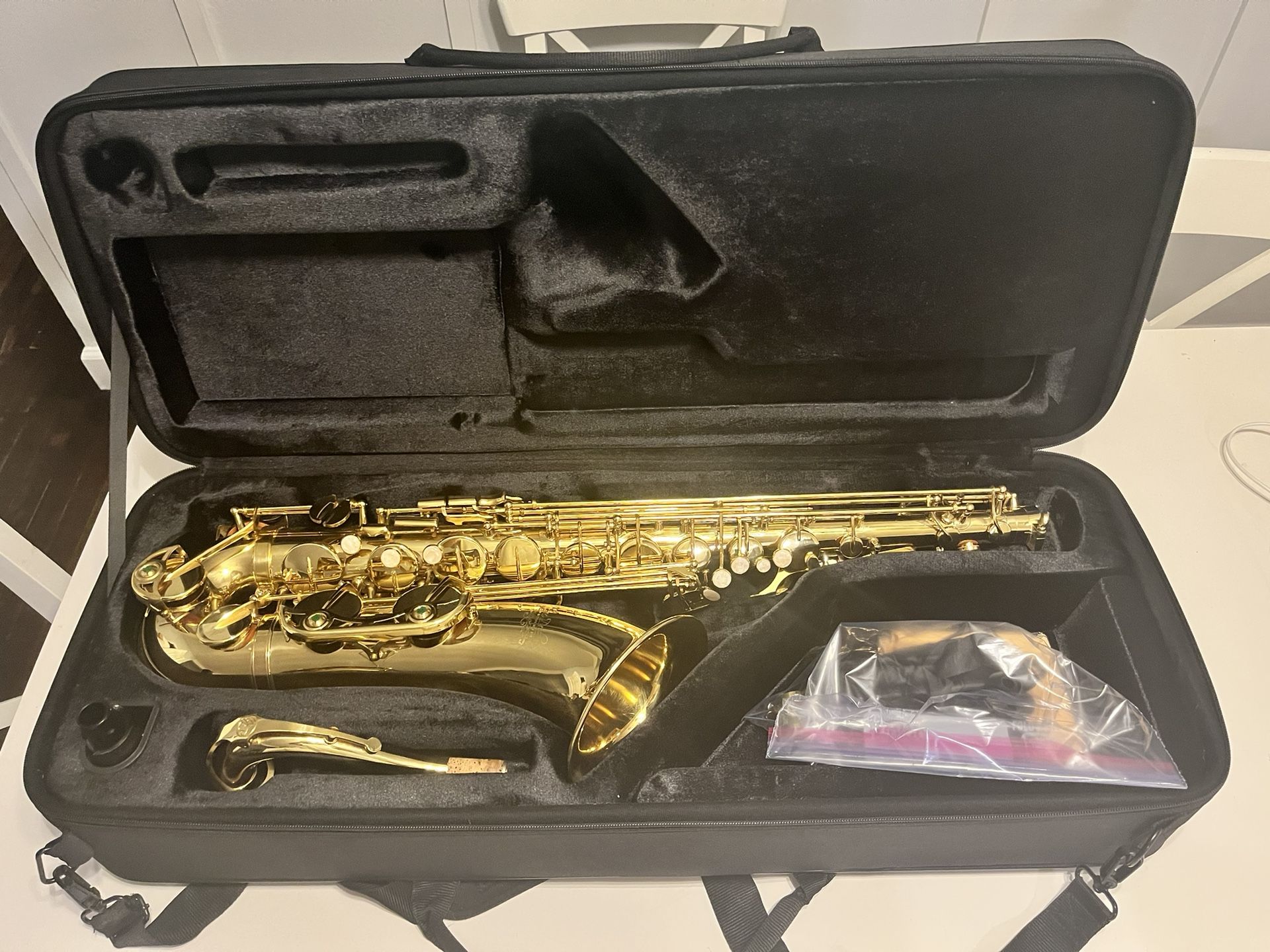 Jean Paul USA TS-400 Tenor Saxophone 