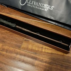 Olivander Interactive Wand Universal Studios
