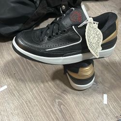 Jordan 2’s Black N Gold Low