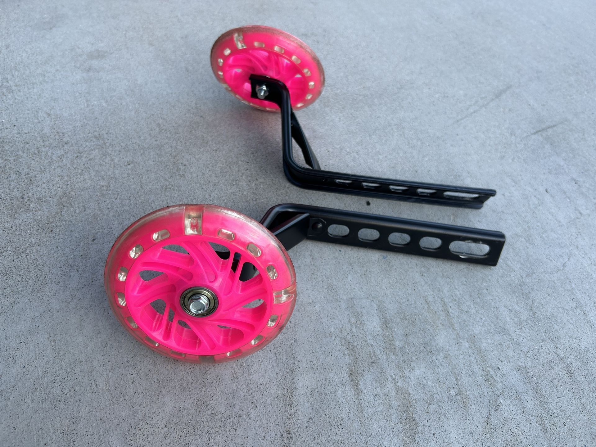 Kids Bike Training Wheels (Pink)