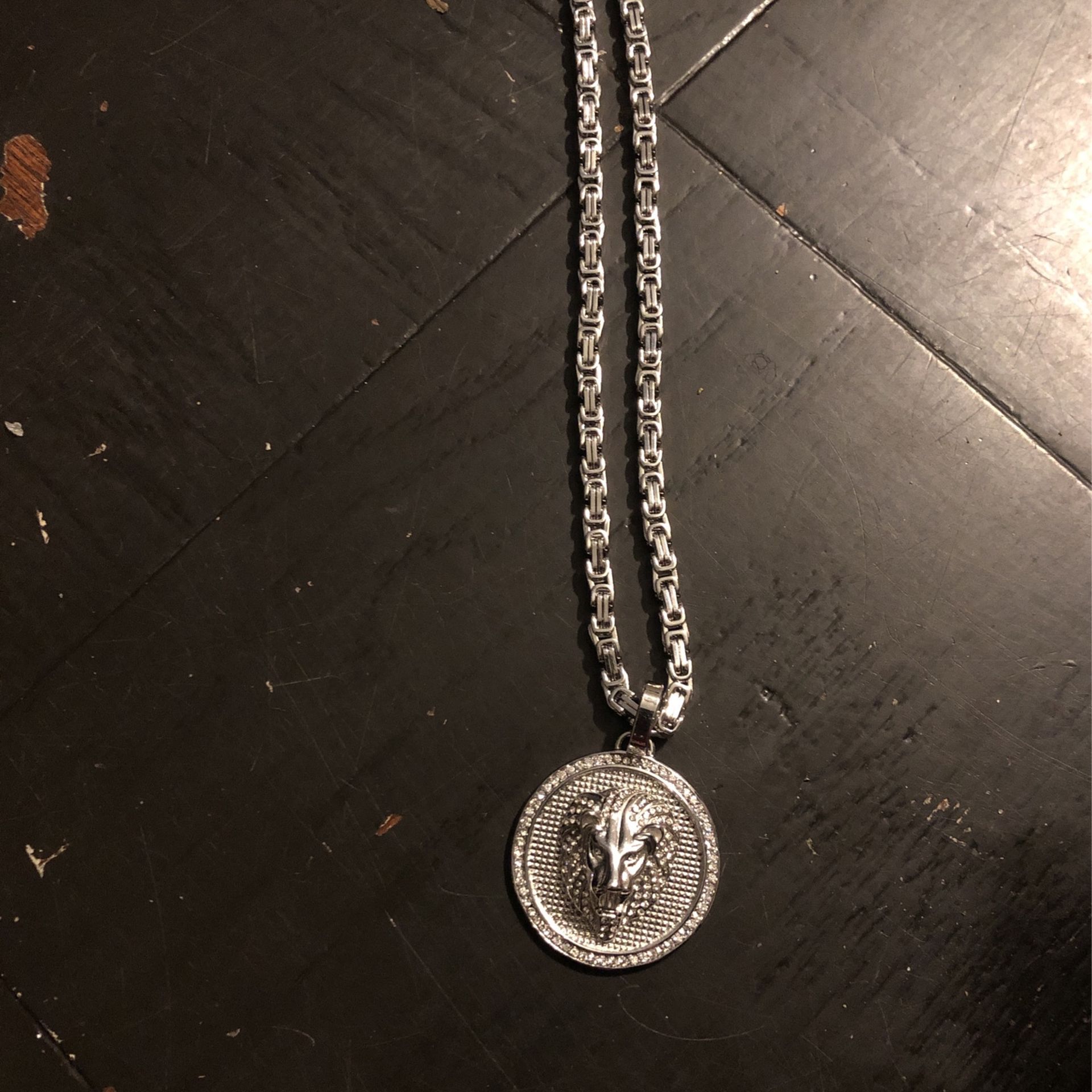 Stainless Steel Chain With Lion Head Pendant With Crystals 