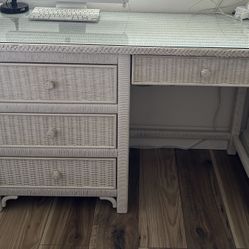 Withe Wicker Desk