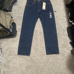 dark blue levi’s 501’s jeans original fit size w32/l30