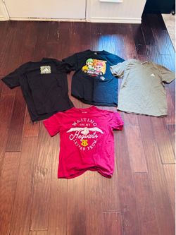 Men’s shirts medium size