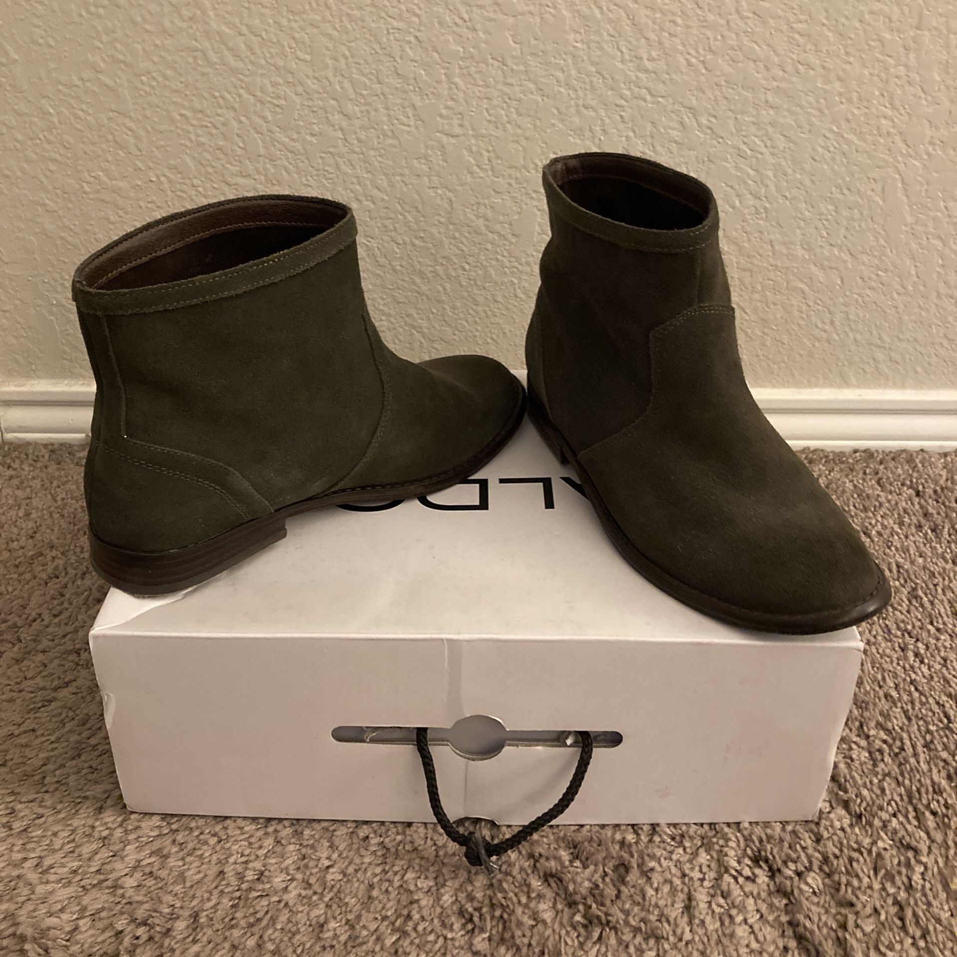ALDO Suede Slip On Ankle Boots size 7