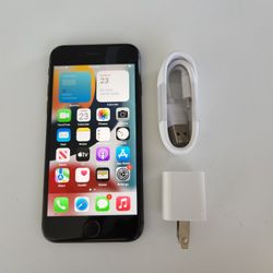 iPhone 8 - UNLOCKED - Like New 