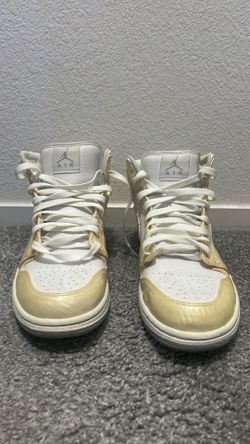Air Jordan 1 Mid White Gold Sneakers
