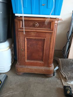 Old school watering picture basin for washing your face and hands