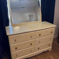 Solid Wood 6-Drawer Vintage Dresser with Mirror – Great DIY Project!